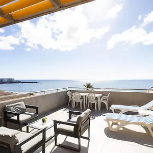 mdano-surf-beach-apartment.tenerifehoteles.net/